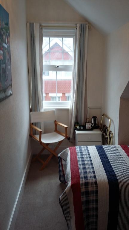 Cambridge House Guest House Eastbourne Room photo