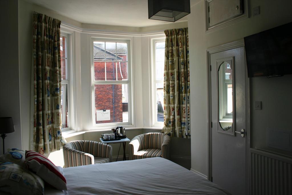 Cambridge House Guest House Eastbourne Room photo